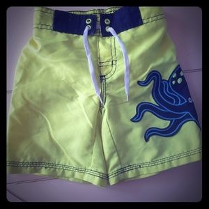 Set of 2 gymboree swim shorts 12-18 month